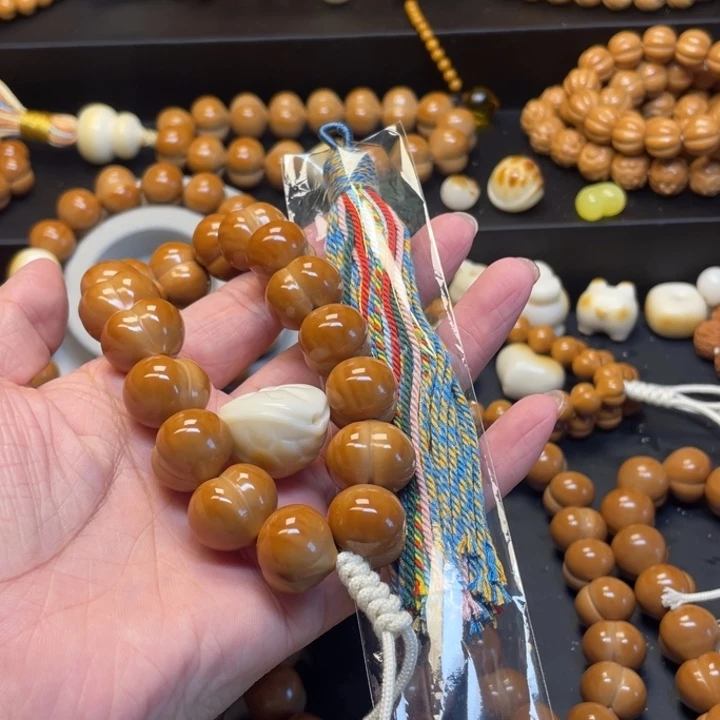 ****城吊坠猴头核桃全品屁桃手持17大尺