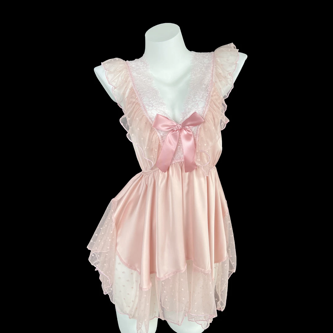 【娇羞】80-170斤 露背波点网纱吊带睡裙