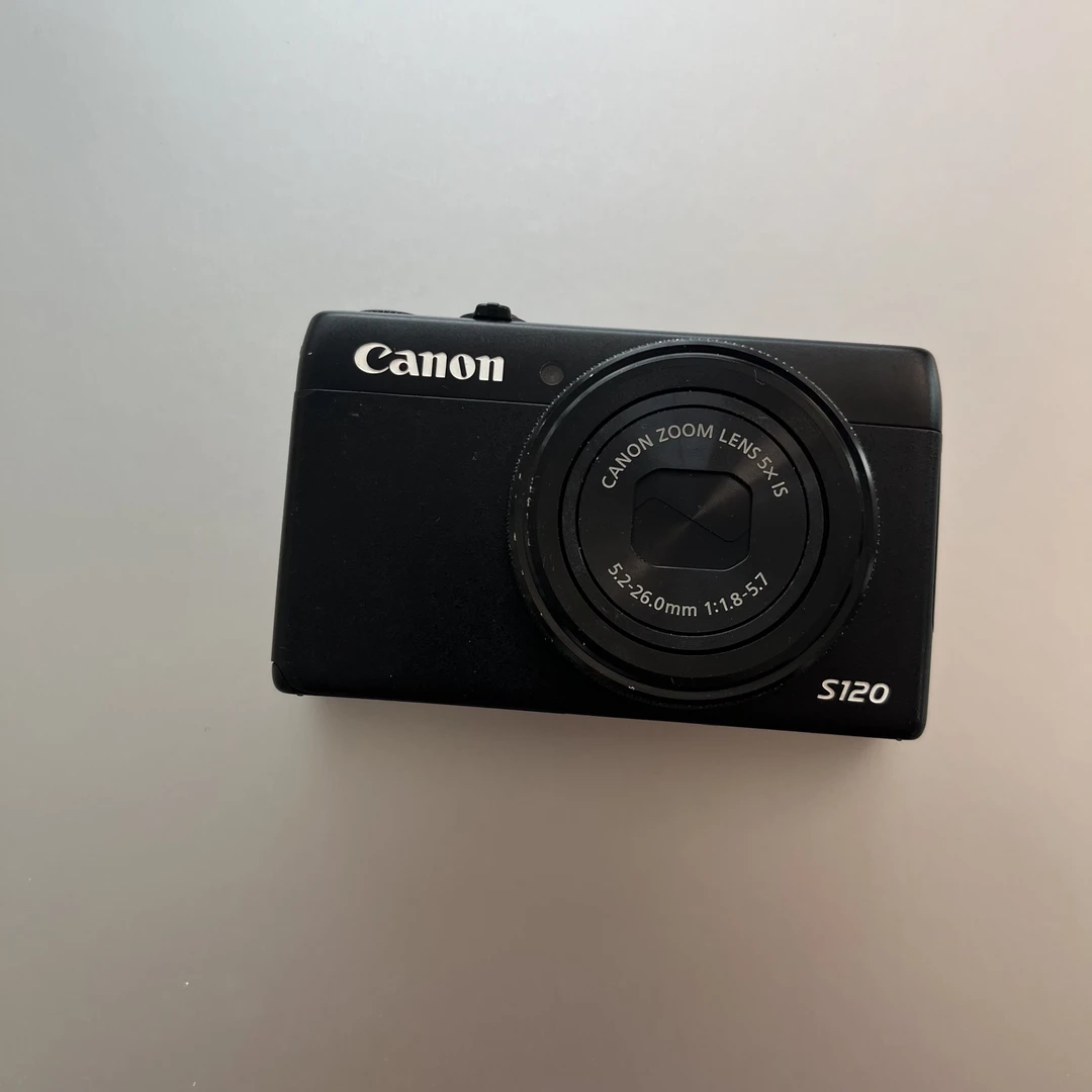 95新 Canon/佳能 s120 黑色有实况wifi1.8冷白皮1200万像素