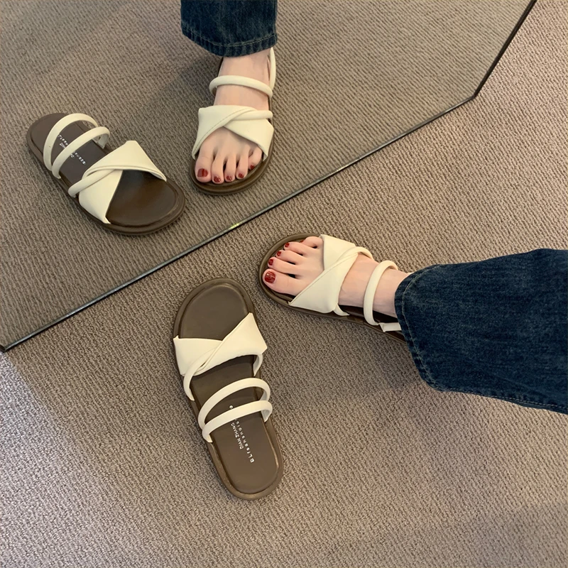 配裙子的凉鞋女仙女风平底罗马鞋子2025年夏季新款两穿款凉拖外穿