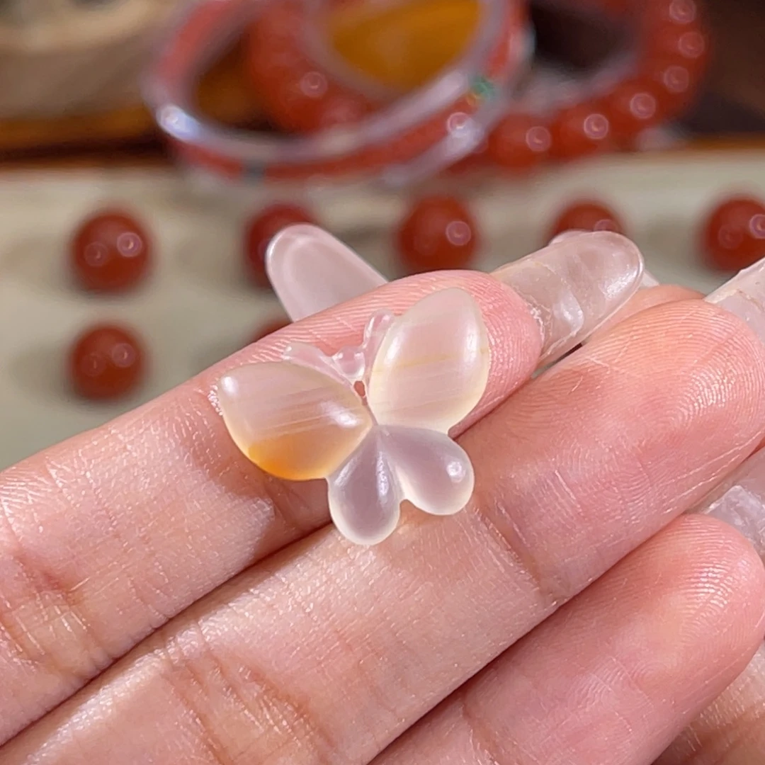 玛瑙/玉髓未镶嵌小蝴蝶 18.4x14.4mm 不换退