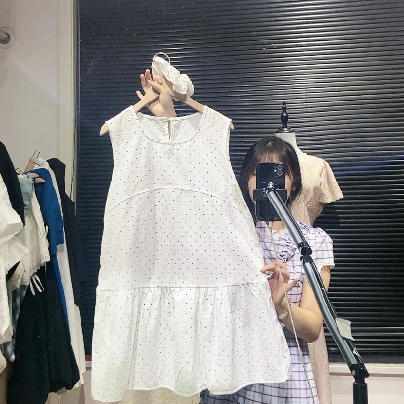 【闪购商品】吊带波点小衫