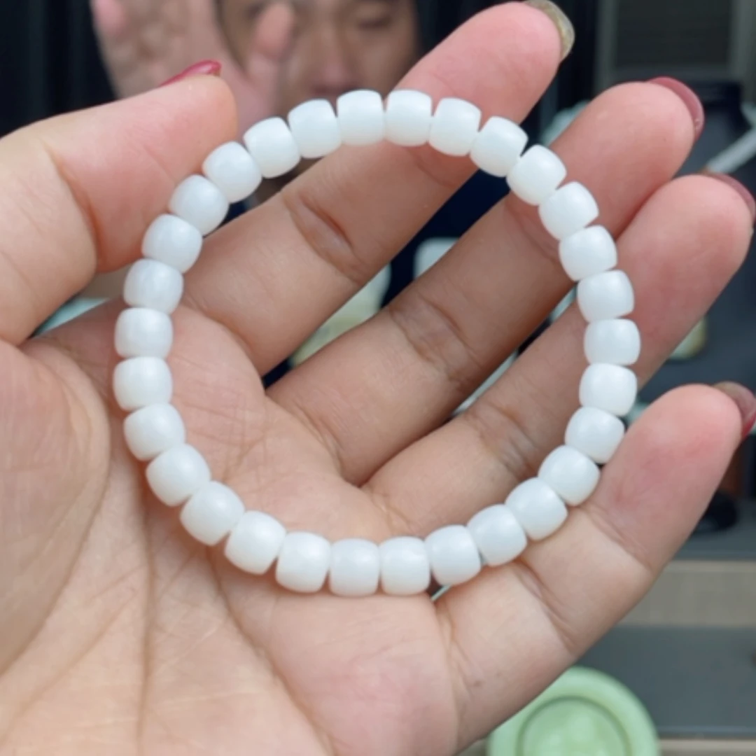 【闪购商品】颈饰未镶嵌和田玉