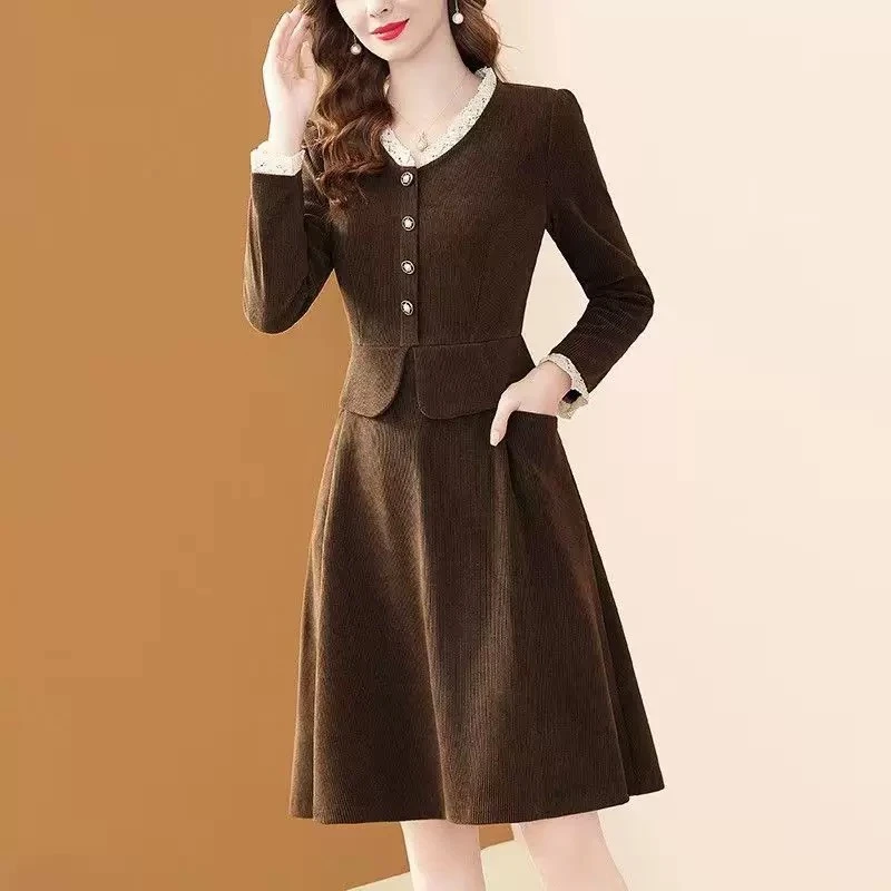 大大-气质时尚洋气显白连衣裙小众收腰