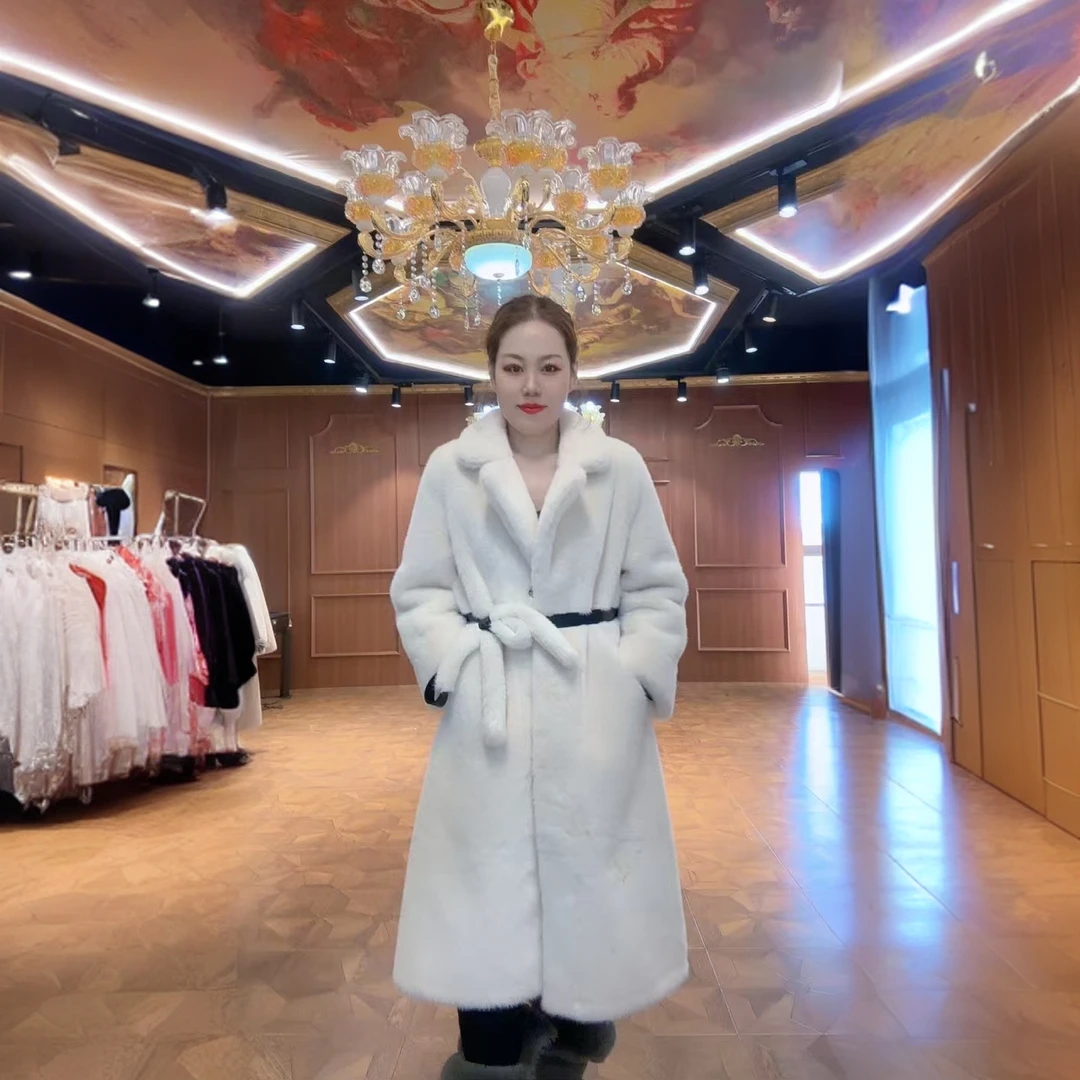 小雪推荐【浪漫冬季】2025款可爱时尚高端大气保暖洋气轻奢女生外套