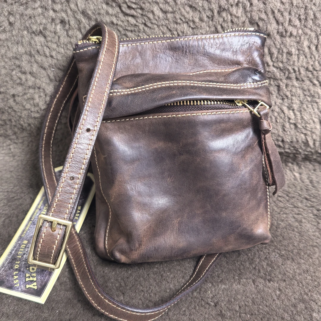 马皮斜挎包休闲复古潮流简约斜肩包