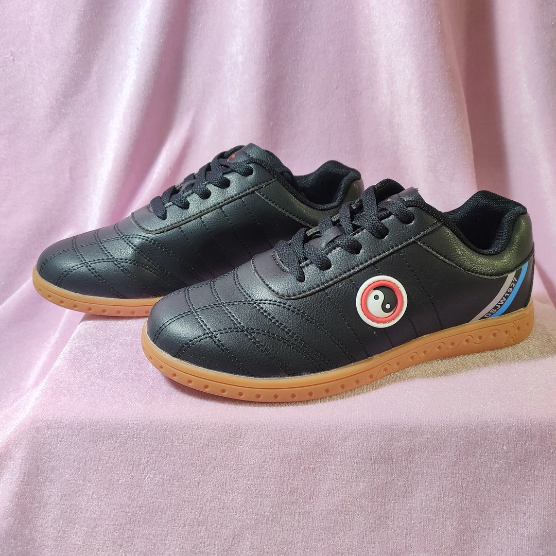 软底太极新潮透气太极拳练功鞋加厚武术鞋防滑耐磨比赛活动专用