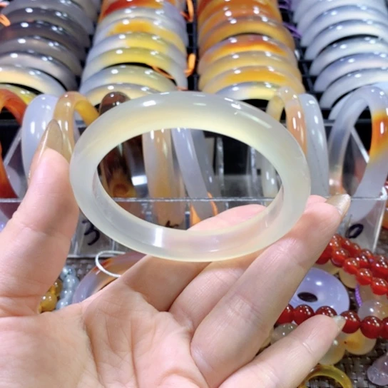 玛瑙/玉髓未镶嵌手镯