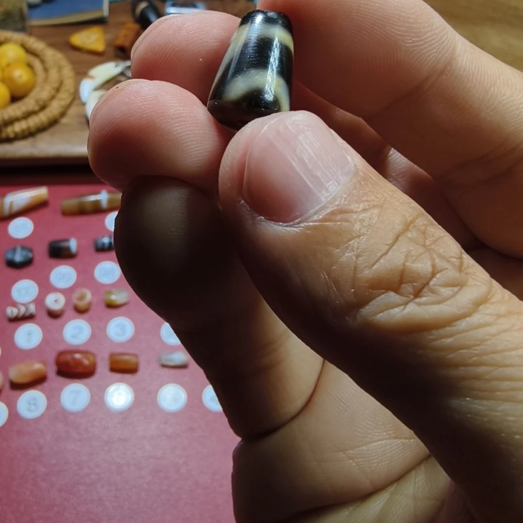 玛瑙/玉髓未镶嵌天然原矿玛瑙