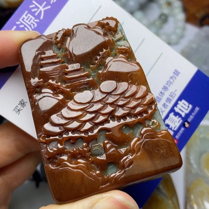 翡翠颈饰未镶嵌翡翠