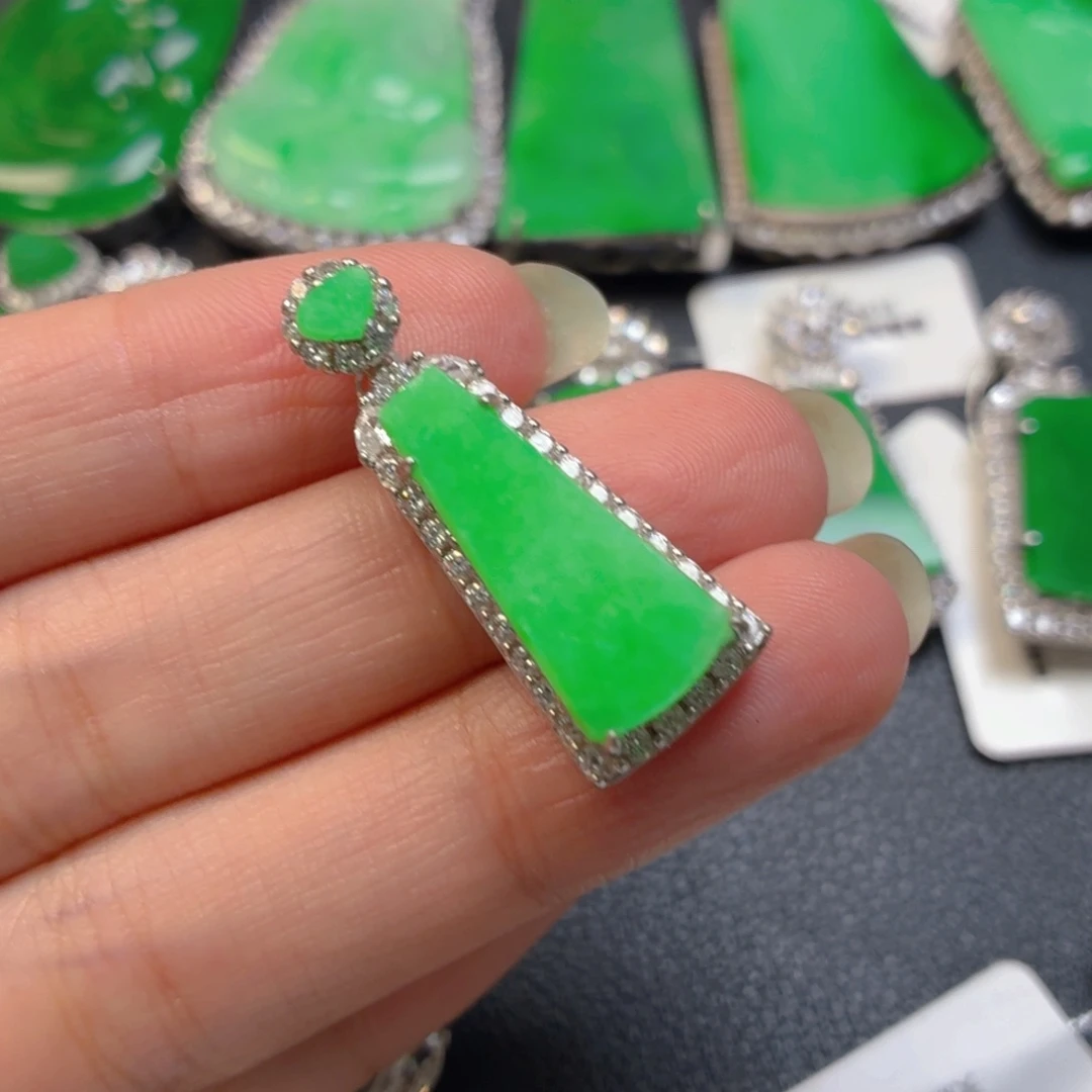 翡翠银S925镶嵌颈饰