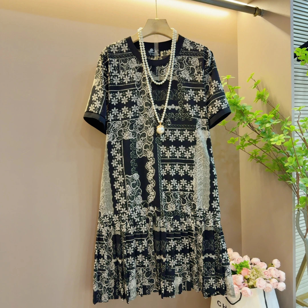 2025年气质大码洋气夏季新款显瘦花纹百搭连衣裙（衣长92左右）