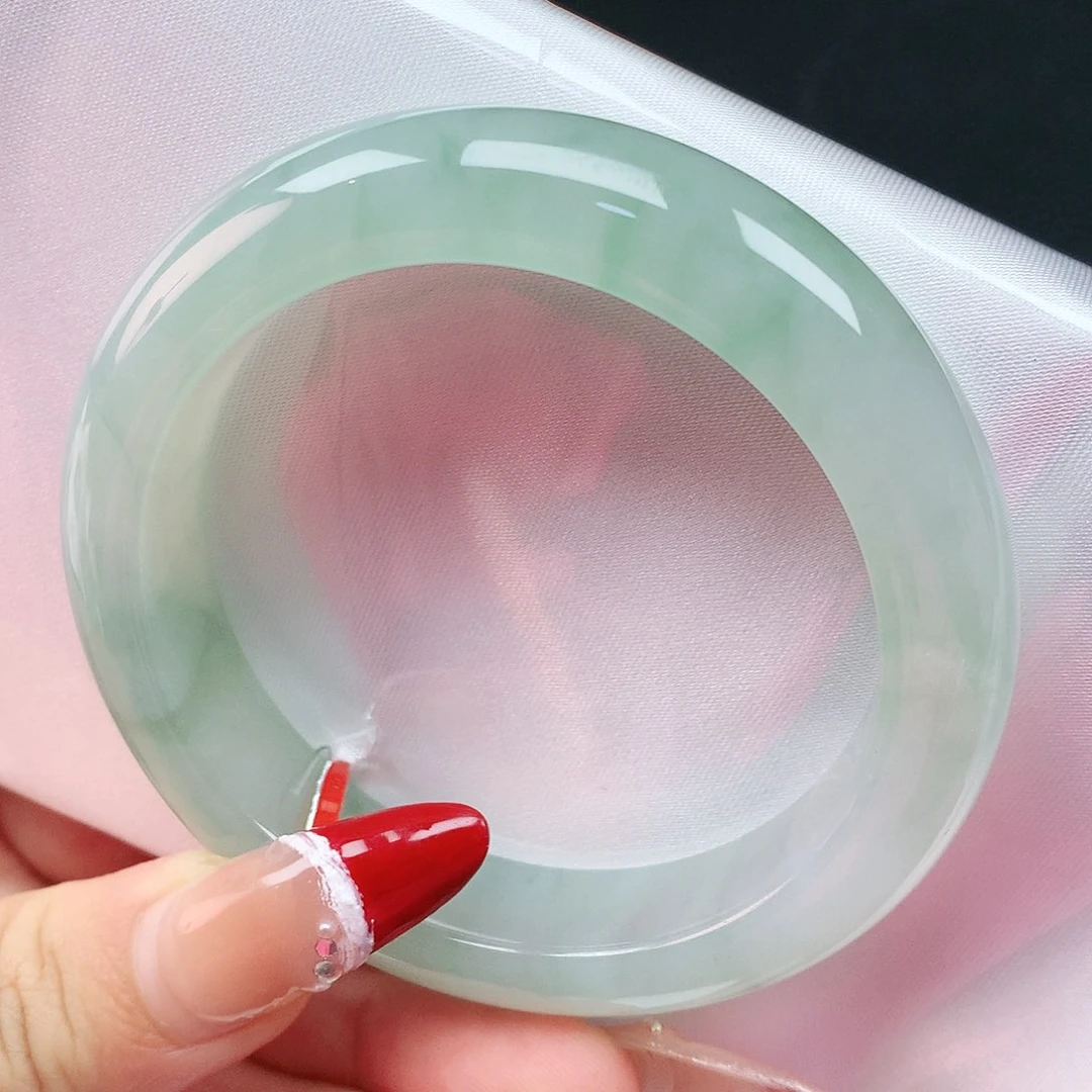 翡翠手镯未镶嵌53圈