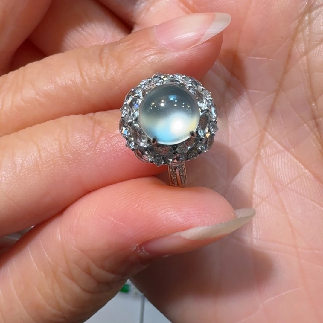 翡翠18K金镶嵌戒指