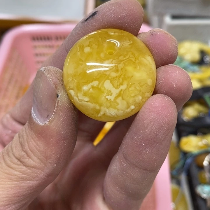 未镶嵌蜜蜡裸石吊坠