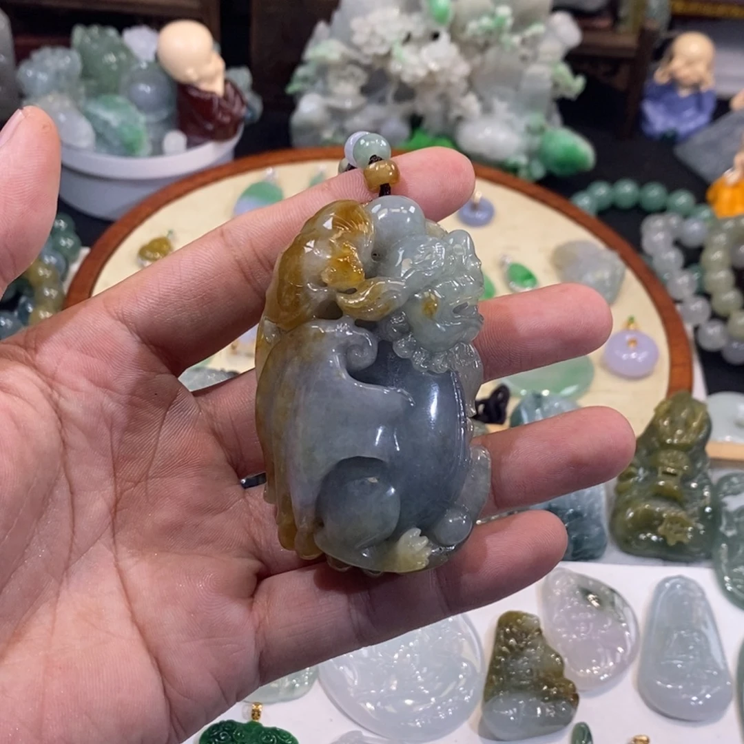 翡翠未镶嵌吊坠(不含链)貔貅手把