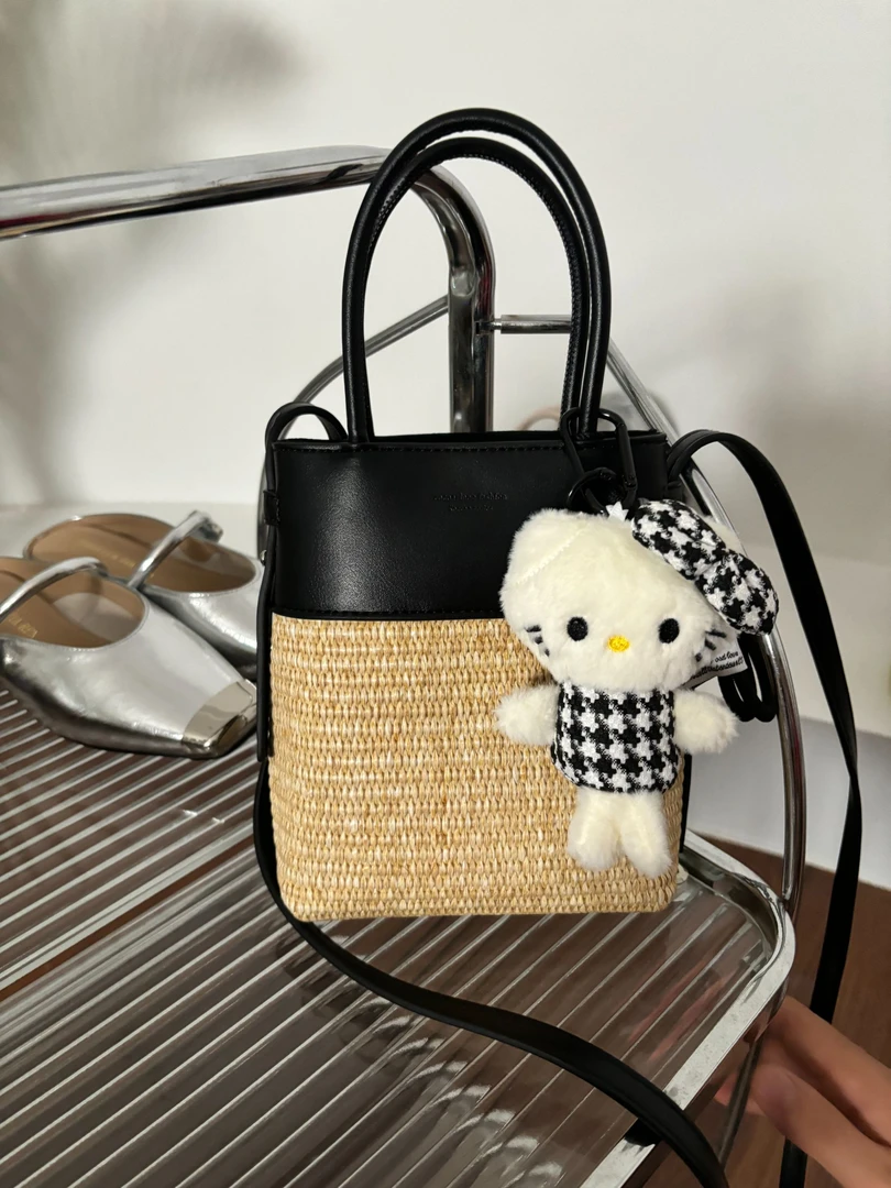 2025新款|！小众设计拉菲草复古撞色手机包时尚百搭单肩斜挎手提包