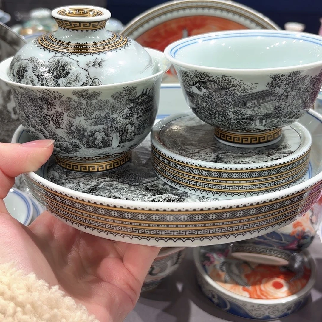 瓷片景德镇瓷器精品陈列