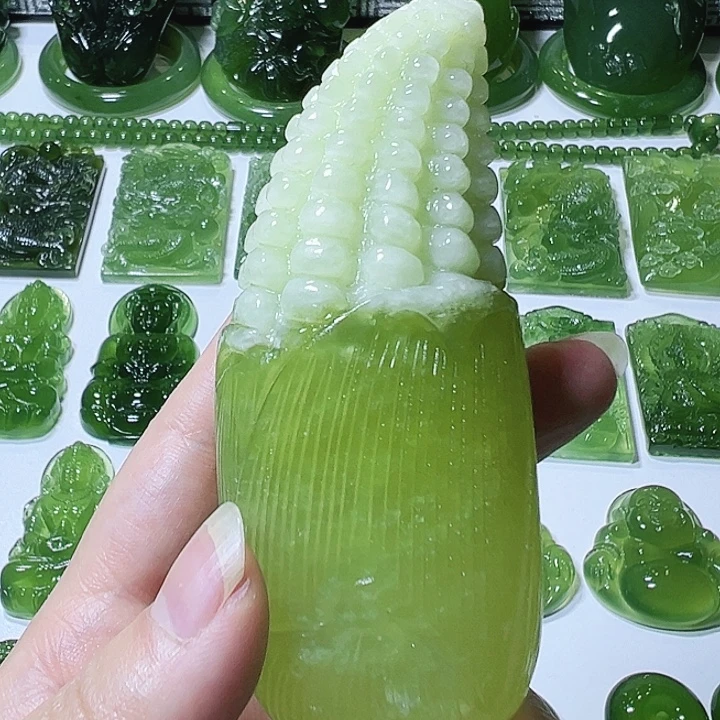 蛇纹石玉未镶嵌手把件