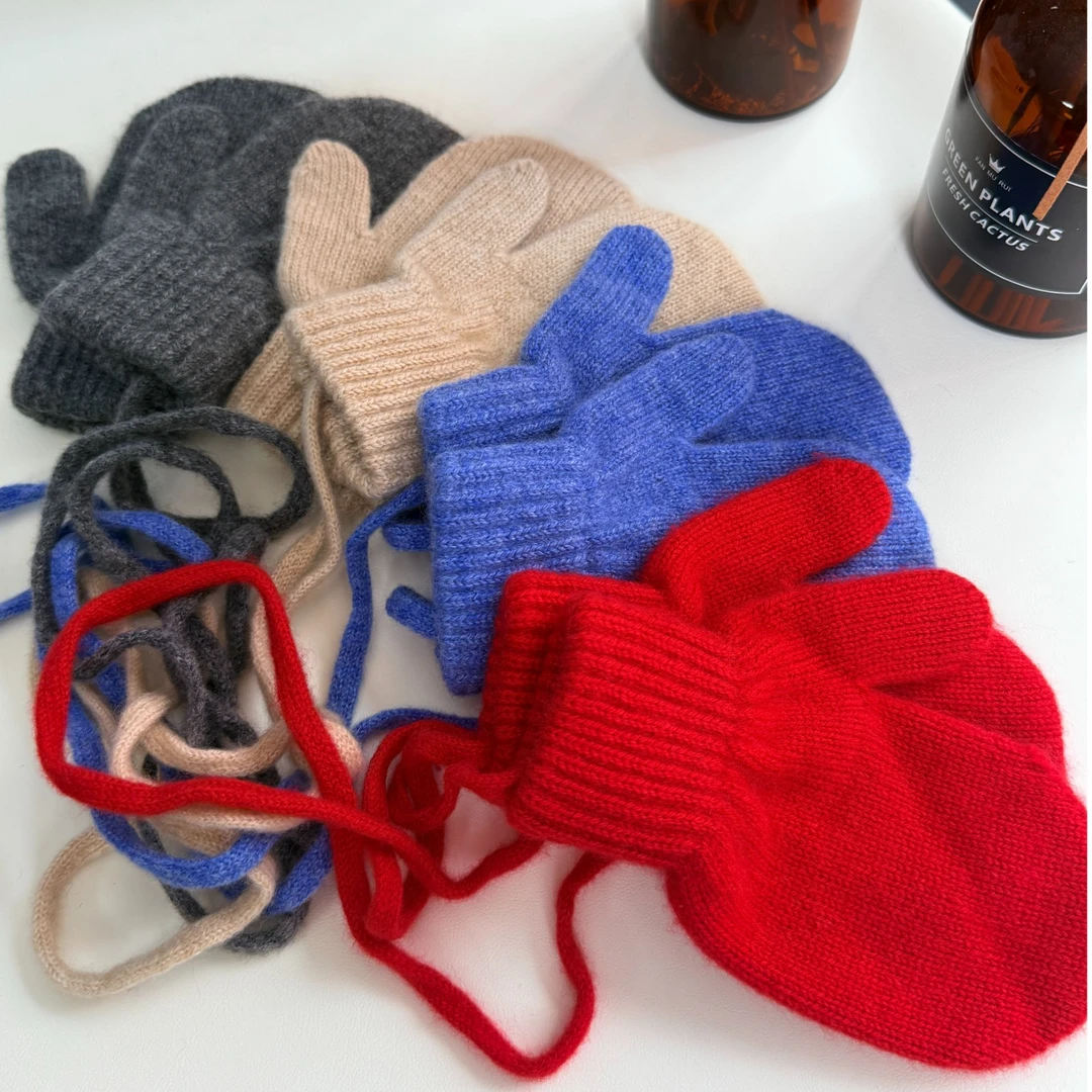 花漾绒绒并指小手套可爱简约百搭