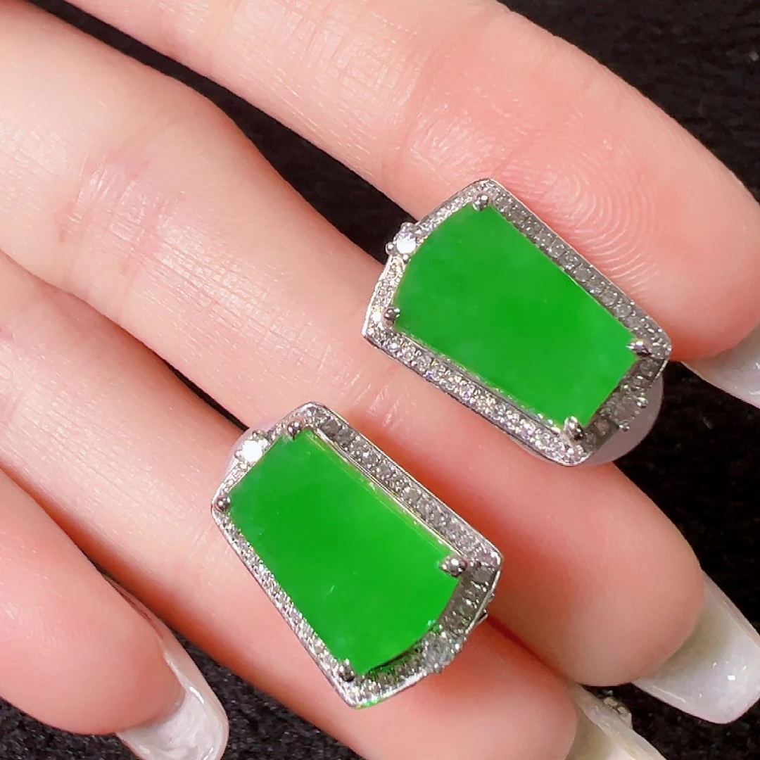 翡翠18K金镶嵌耳饰签收后24小时鉴赏期，过时不退