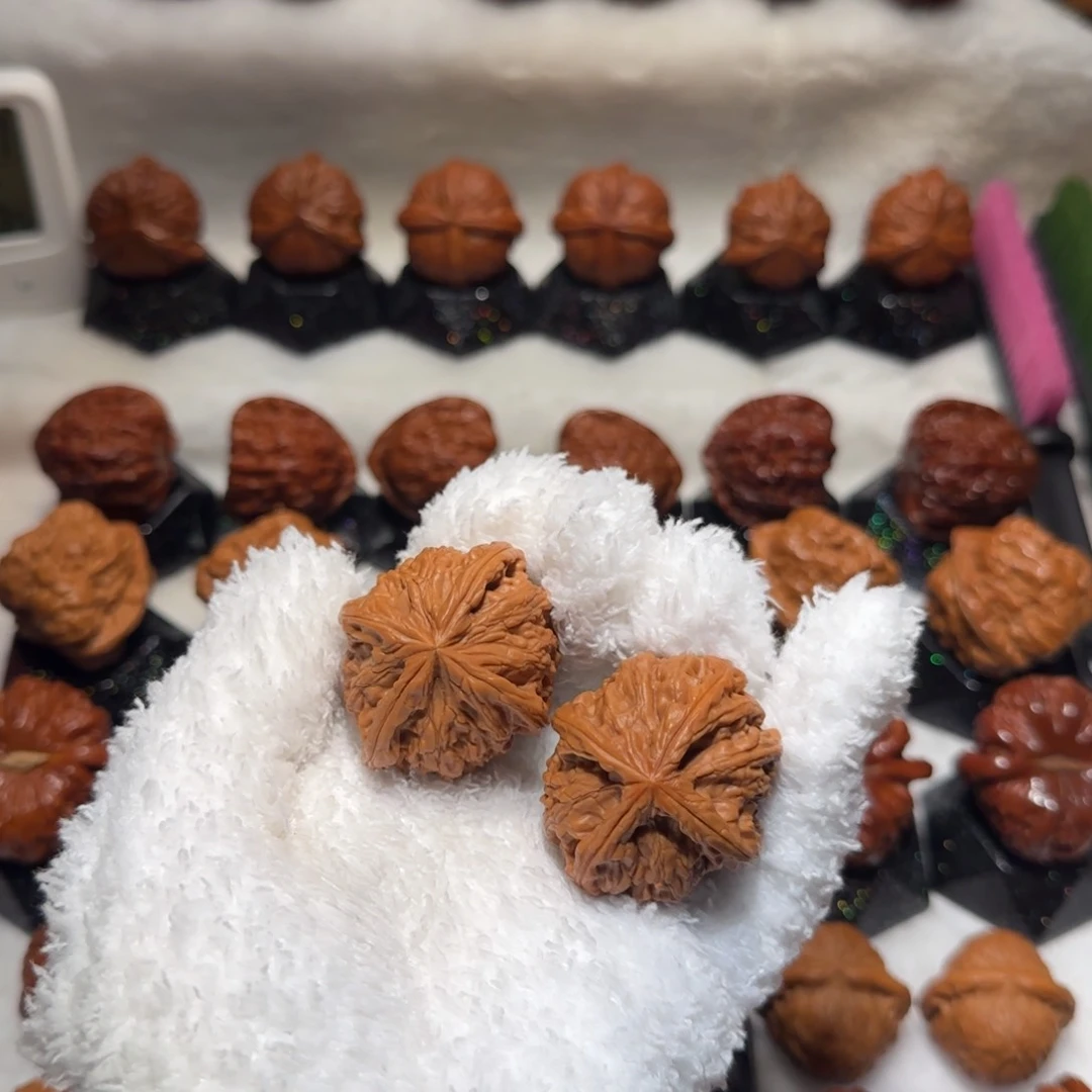 吊坠文玩核桃42白狮子四棱