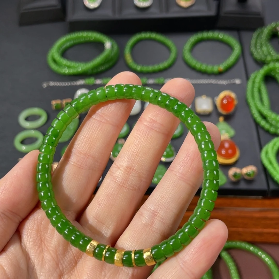 和田玉18K金镶嵌颈饰