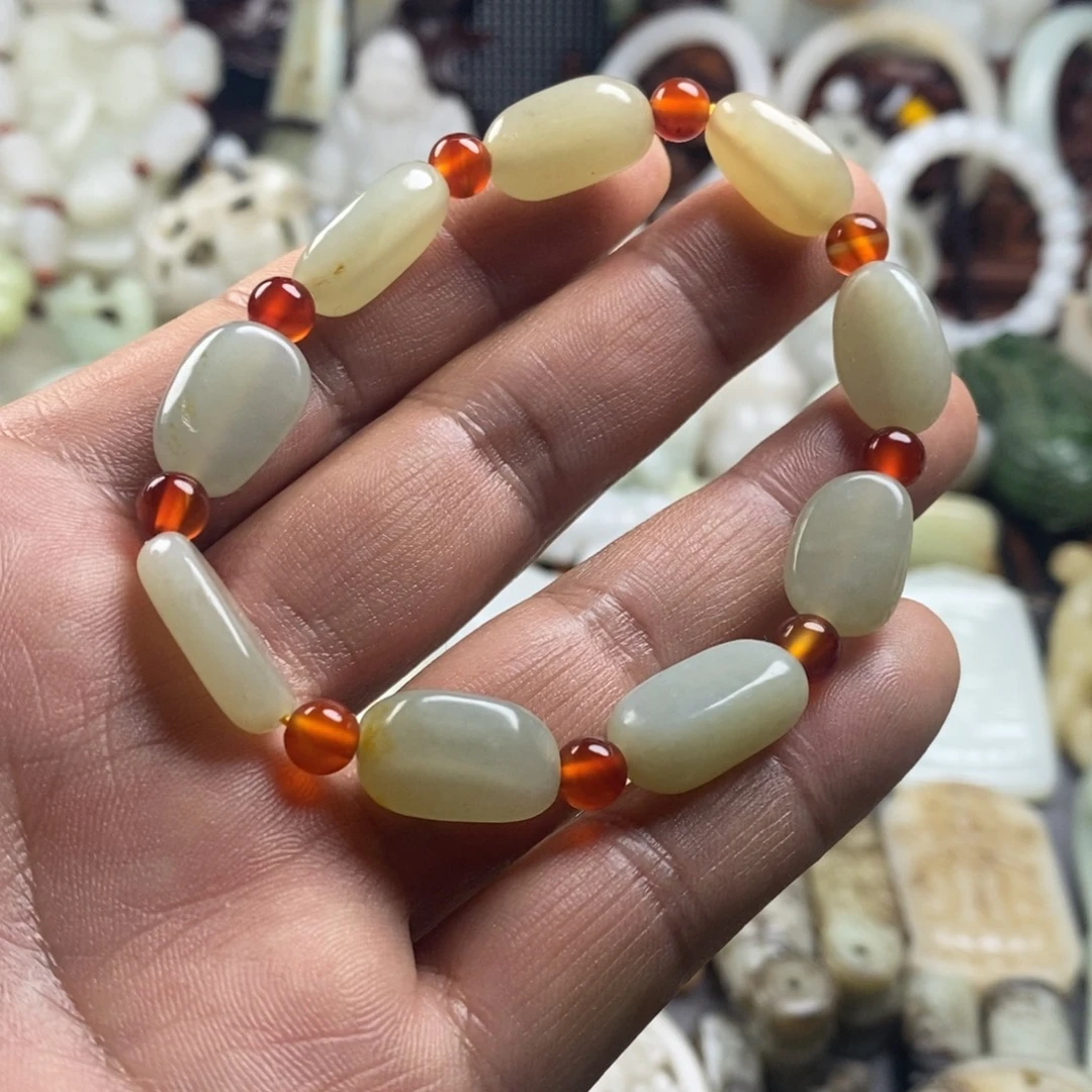 和田玉（糖玉）未镶嵌颈饰