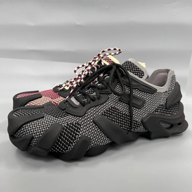 全新未使用 BOTTEGA VENETA/葆蝶家 透气运动男鞋 3219 轻便飞织