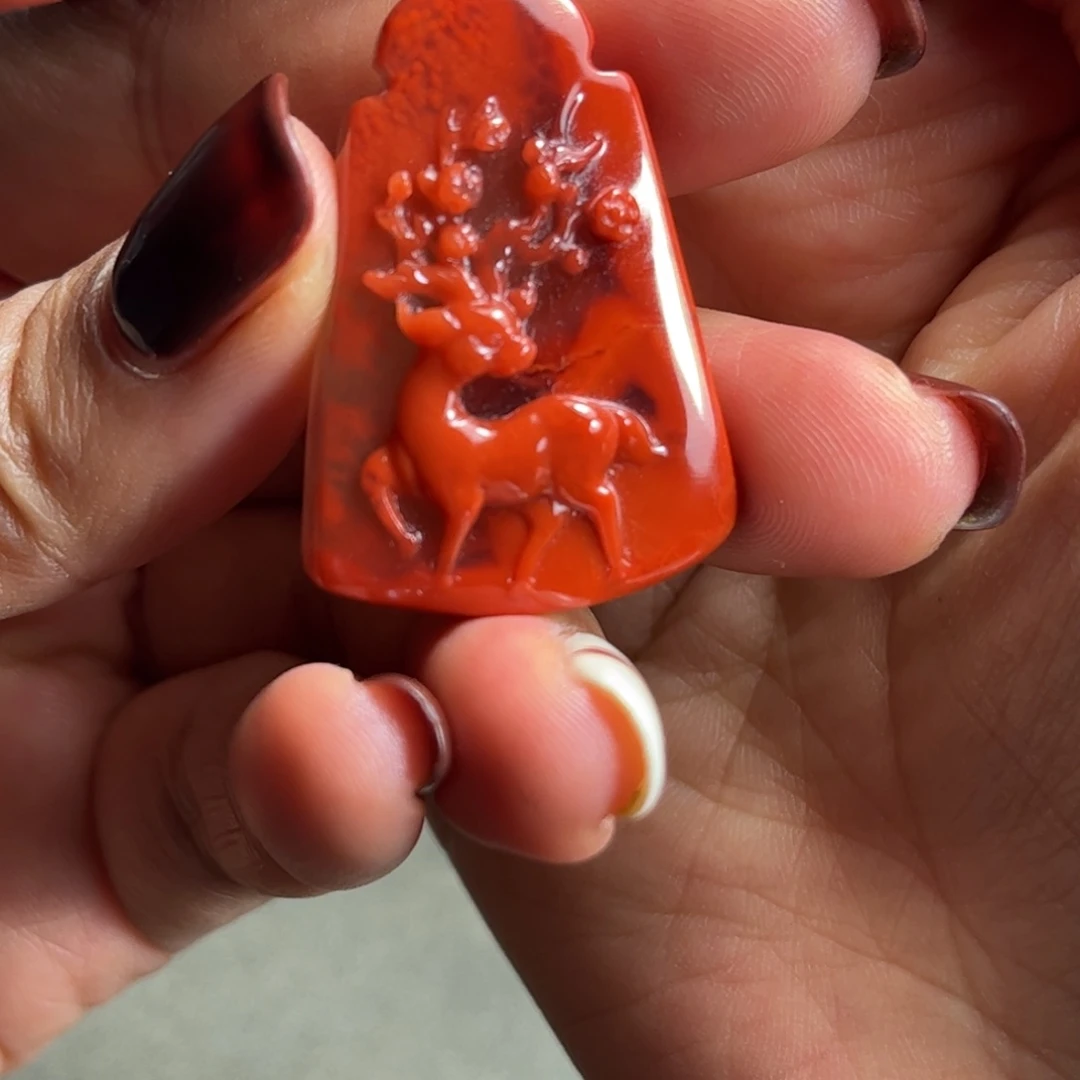 颈饰未镶嵌南红玛瑙