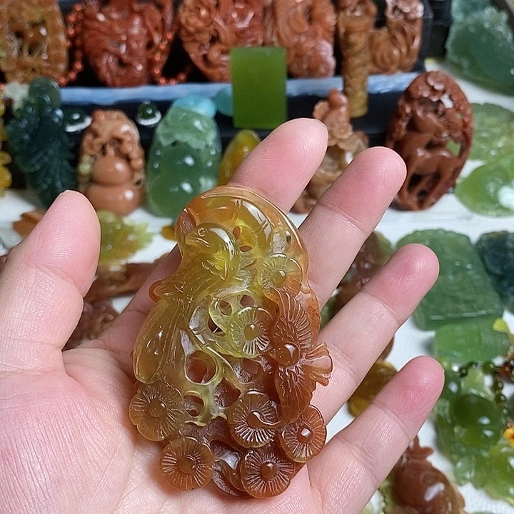 未镶嵌蛇纹石玉颈饰