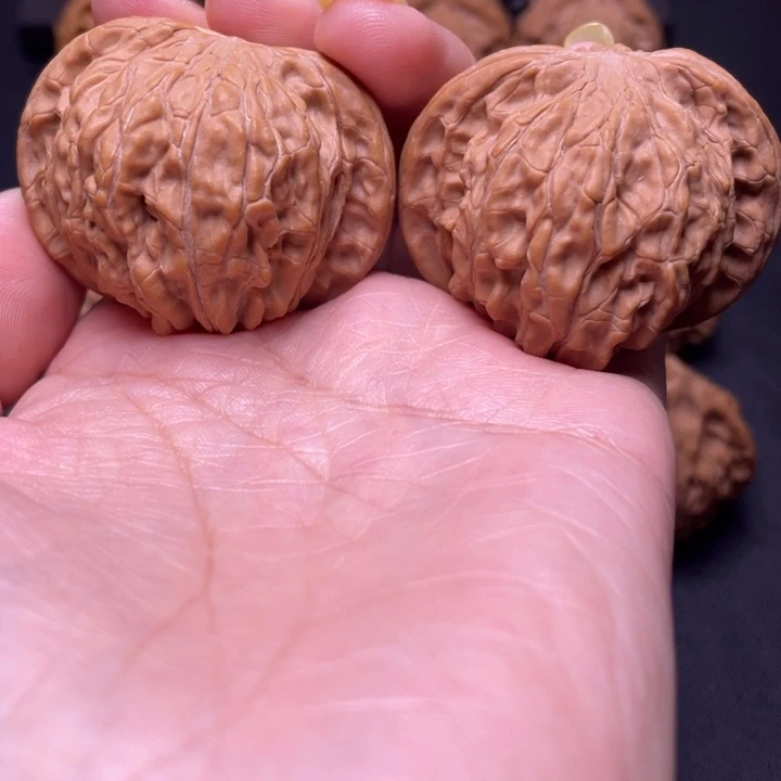 文玩核桃吊坠磨盘