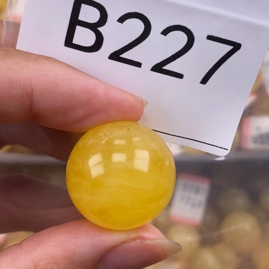 琥珀未镶嵌珠宝奇石22