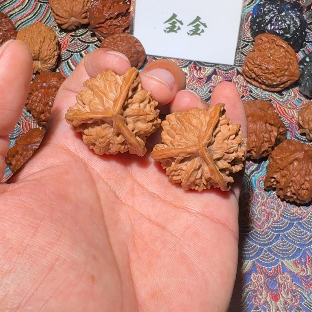 文玩核桃把件1341盘山奔，尺寸36