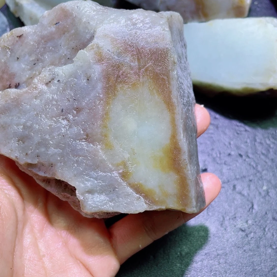 和田玉（糖玉）未镶嵌珠宝半成品