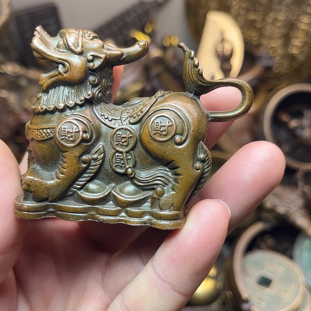 精美铜器工艺品等