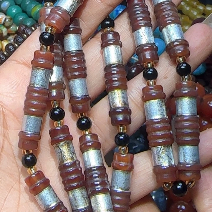 玛瑙/玉髓颈饰未镶嵌