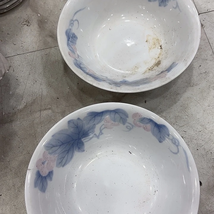 葡萄花17.5公分菜碗微瑕