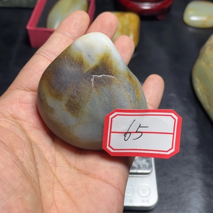 和田玉未镶嵌颈饰65