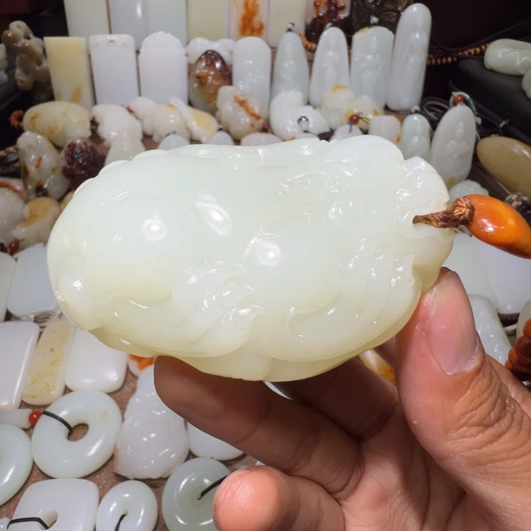 和田玉未镶嵌吊坠(不含链)弹****！
