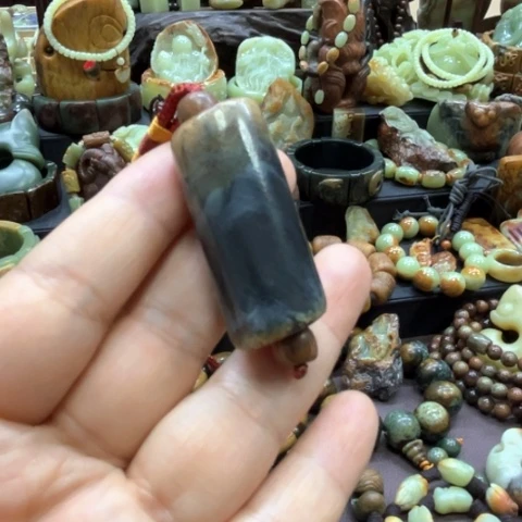 岫岩河磨玉（透闪石质玉）未镶嵌挂件