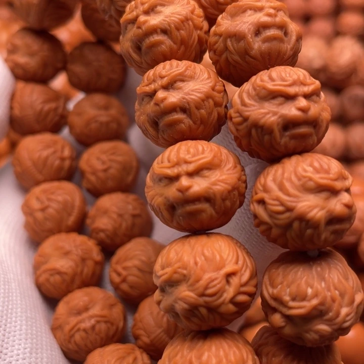 猴头核桃吊坠用****五斗战胜佛