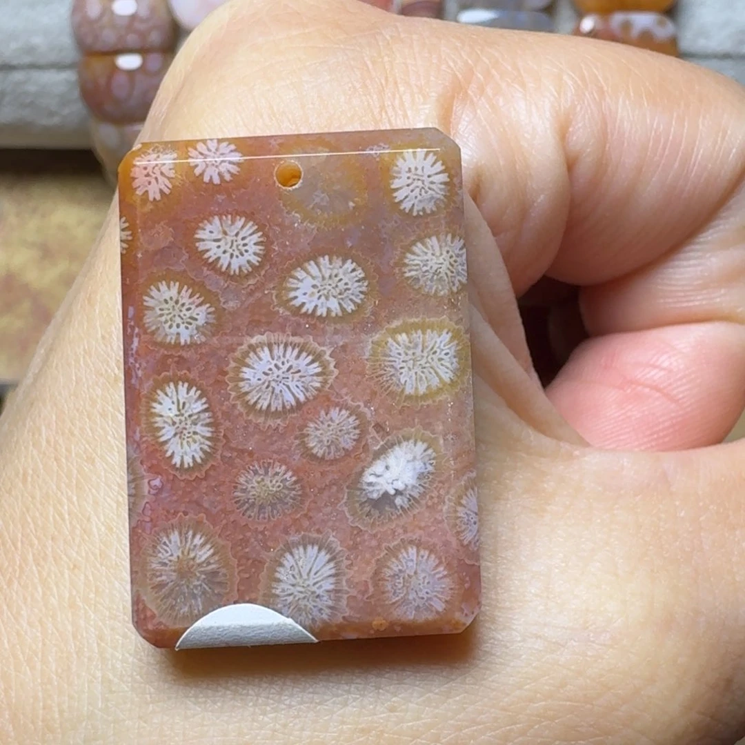 硅化玉红粉冰花花，可盘未镶嵌