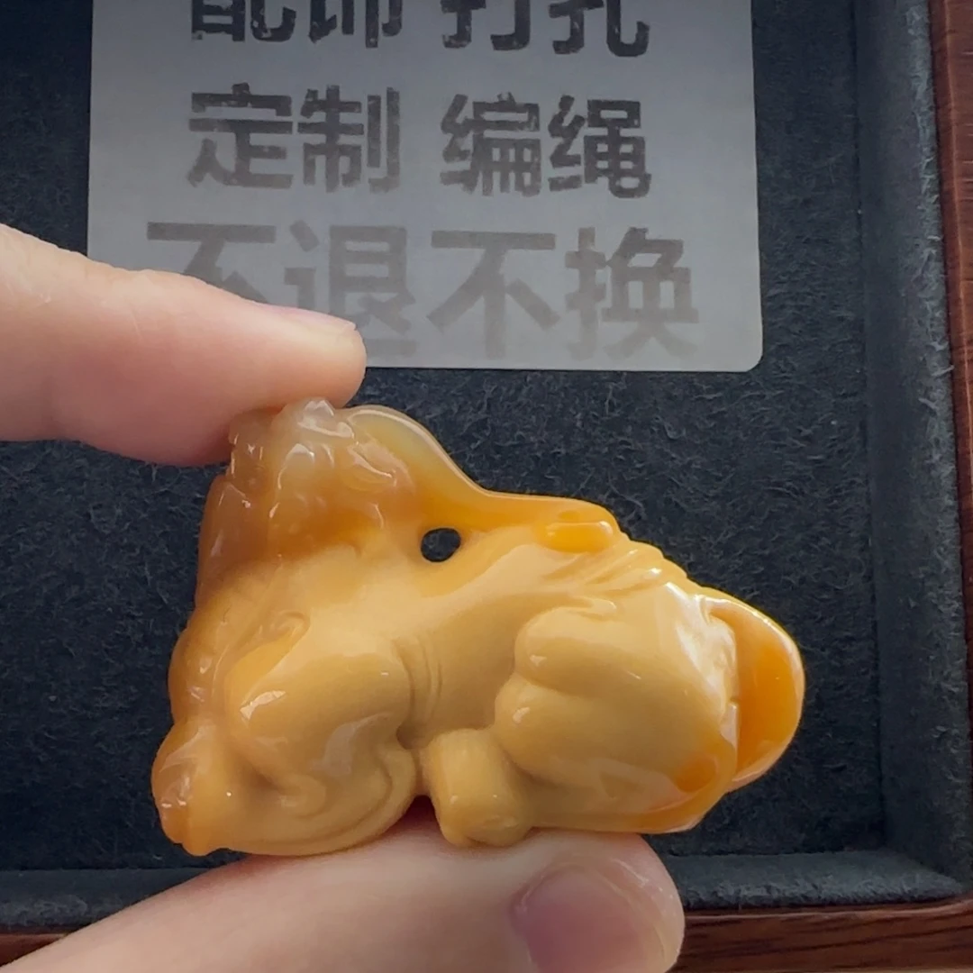 石英质玉（缅黄）未镶嵌配饰
