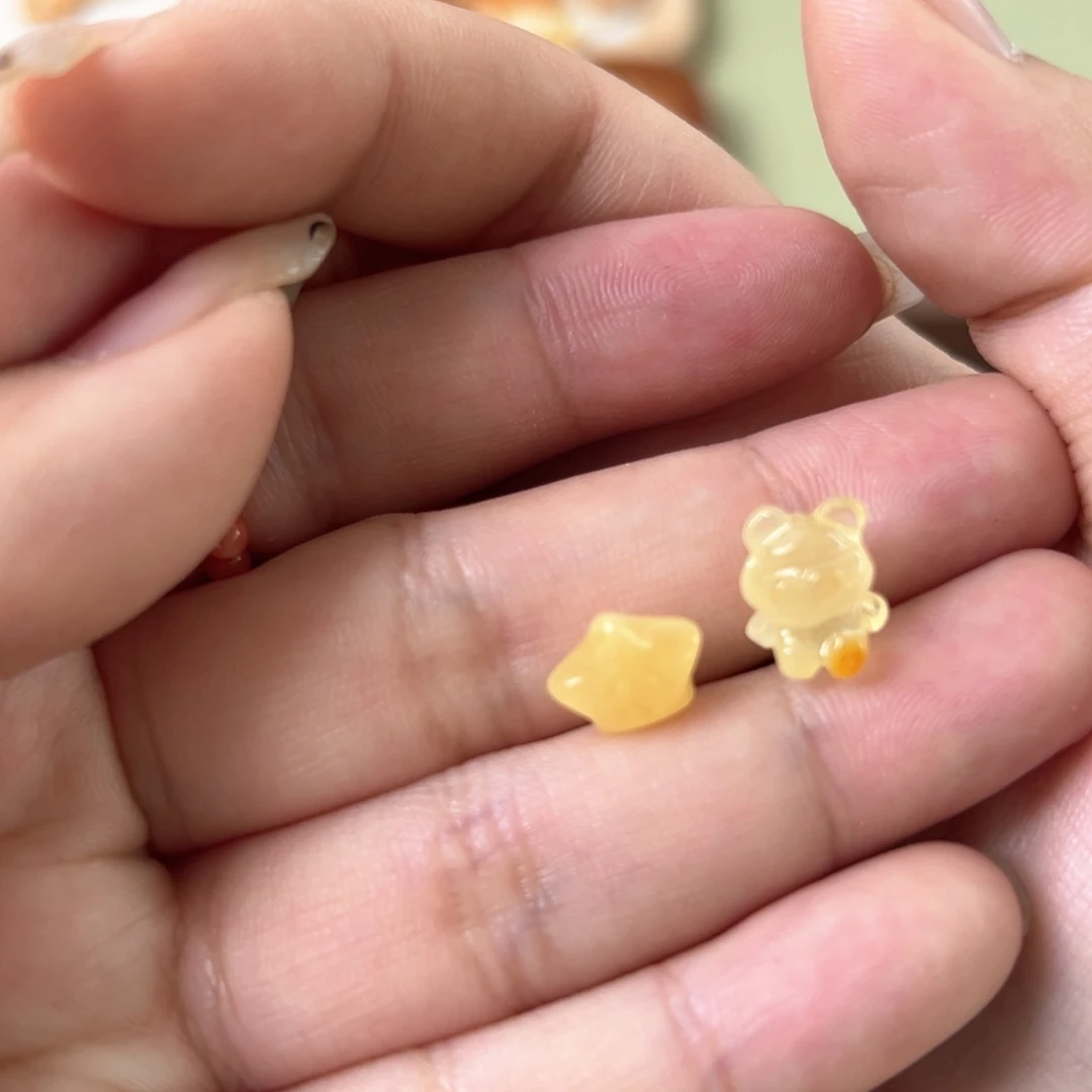 琥珀珠宝奇石未镶嵌