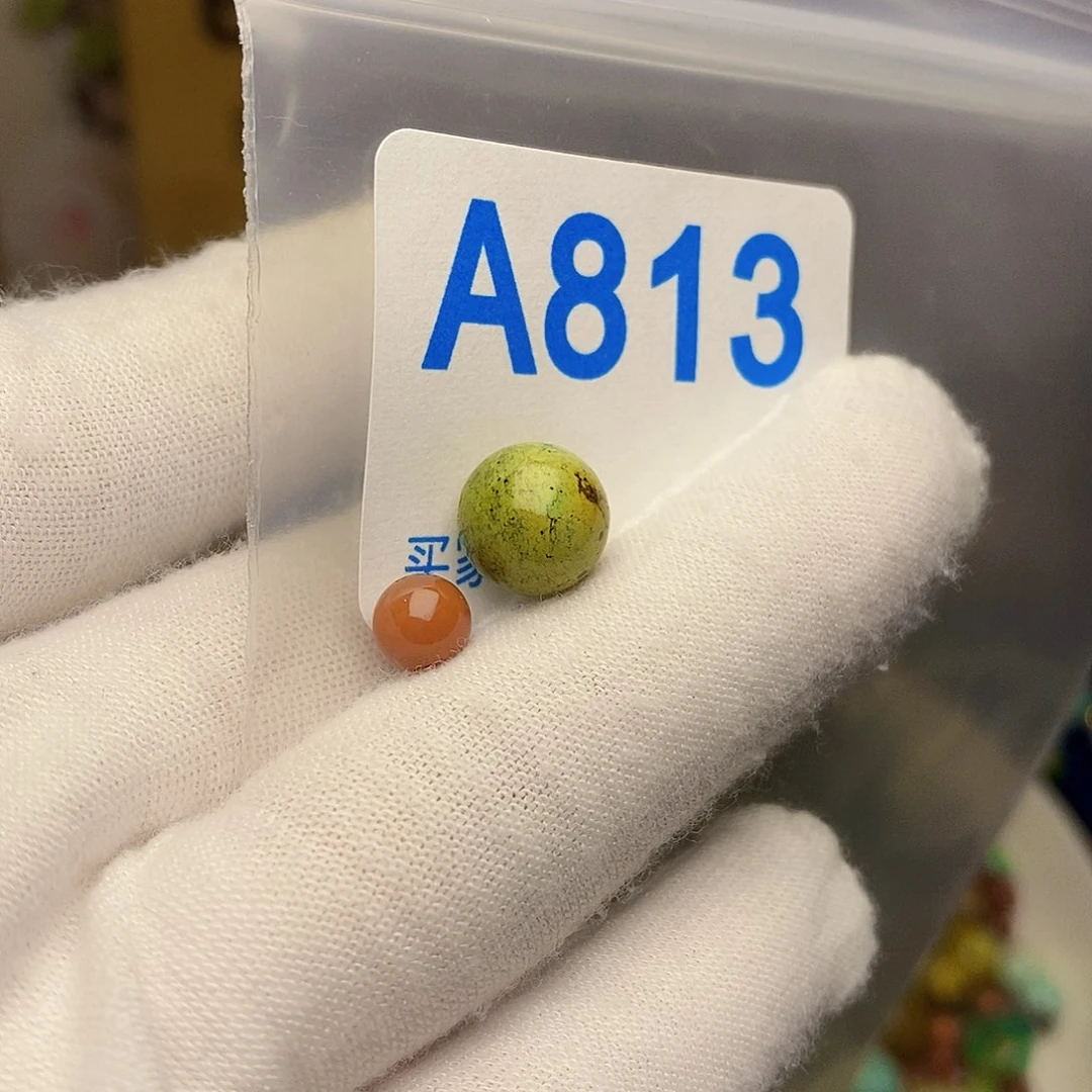 南红玛瑙未镶嵌珠宝奇石