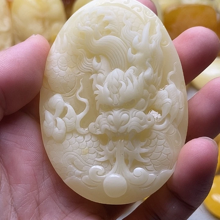 琥珀颈饰未镶嵌琥珀蜜蜡吊坠