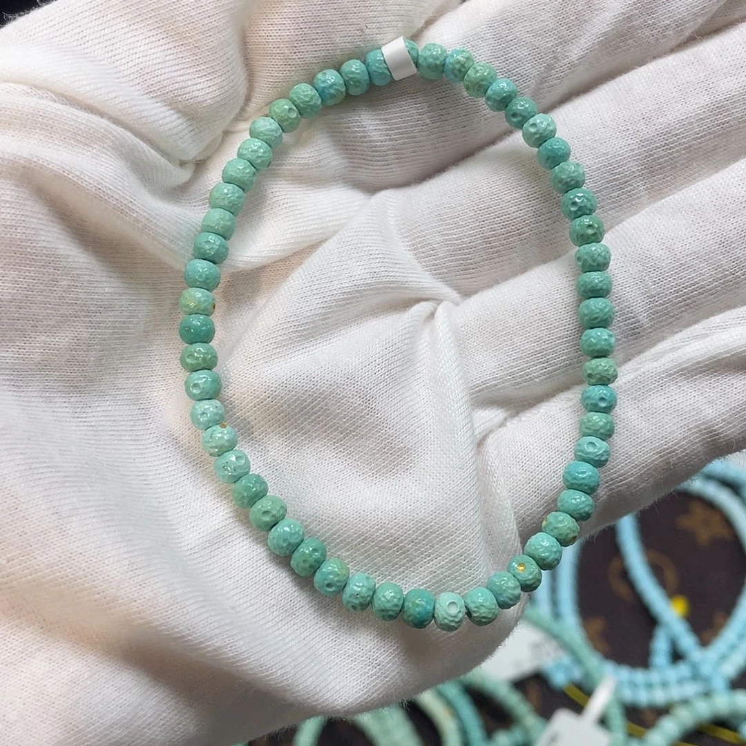 是***呀绿松石未镶嵌珠宝奇石