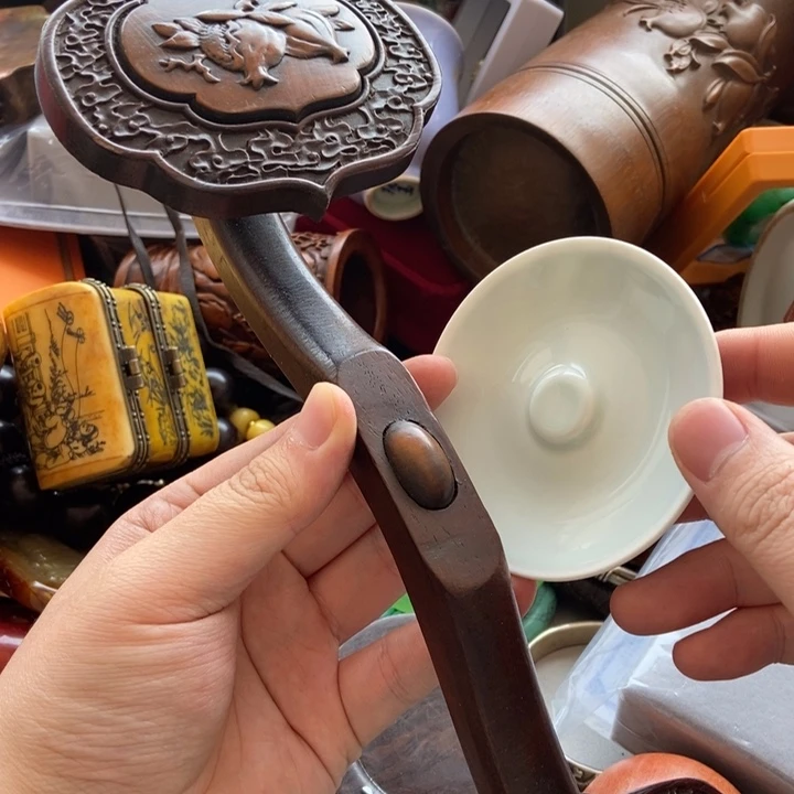 瓷片哈哈哈哈哈哈啵啵啵