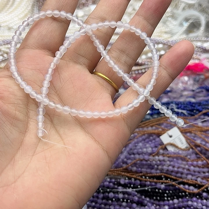 玛瑙/玉髓未镶嵌珠宝半成品一条4mm左右白玛瑙